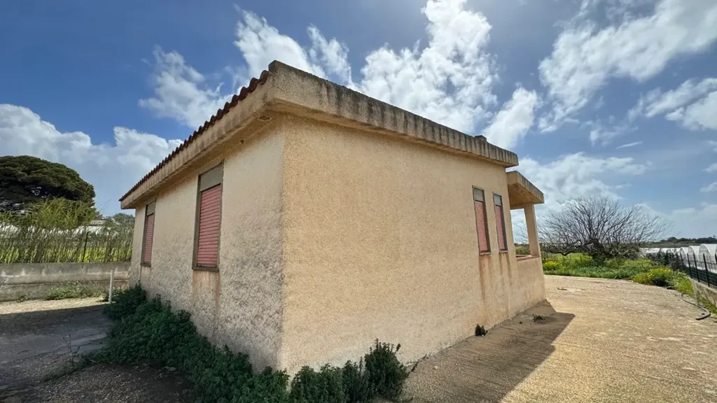 Exterior - Villa with Beach Access in Ispica