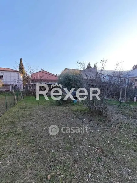 Aed - Independent House with Garden in Raiano