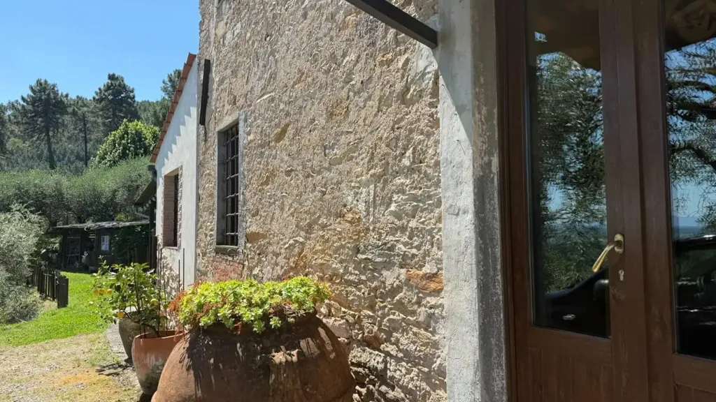 Välivaade - Rustic Stone Cottage with Panoramic View, Capannori