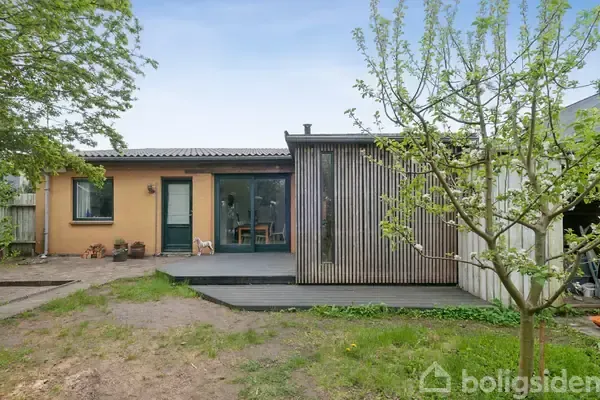 Garden - 1960s Villa with Garden in Copenhagen S