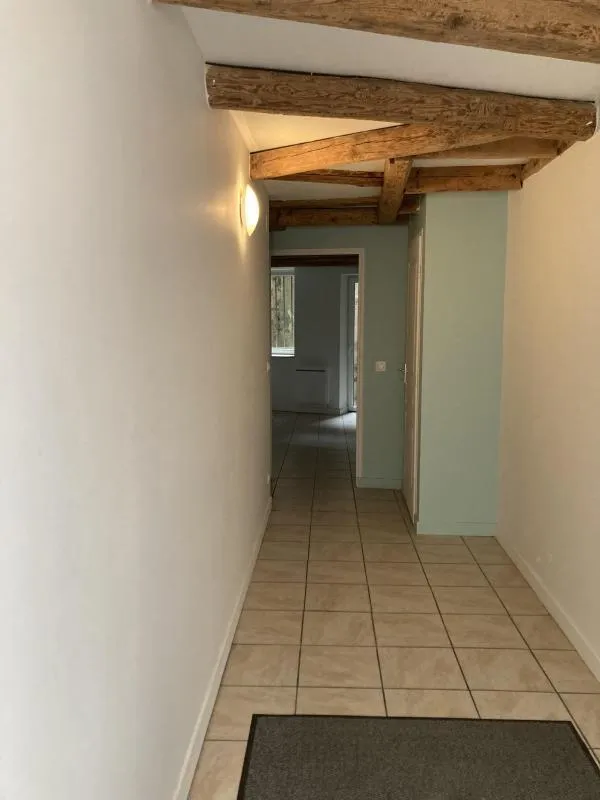 Entrée - Maison de Bourg Rénovée en Triplex au Puy-en-Velay