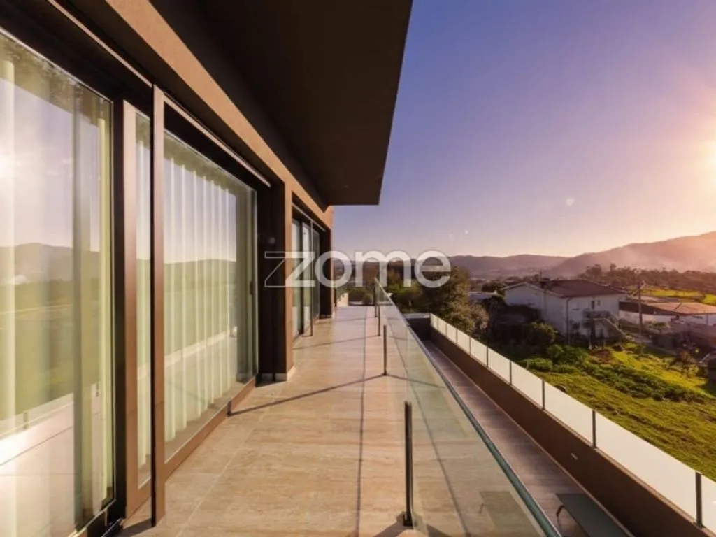 Balcon - Contemporary House with Pool in Cabreiros, Braga