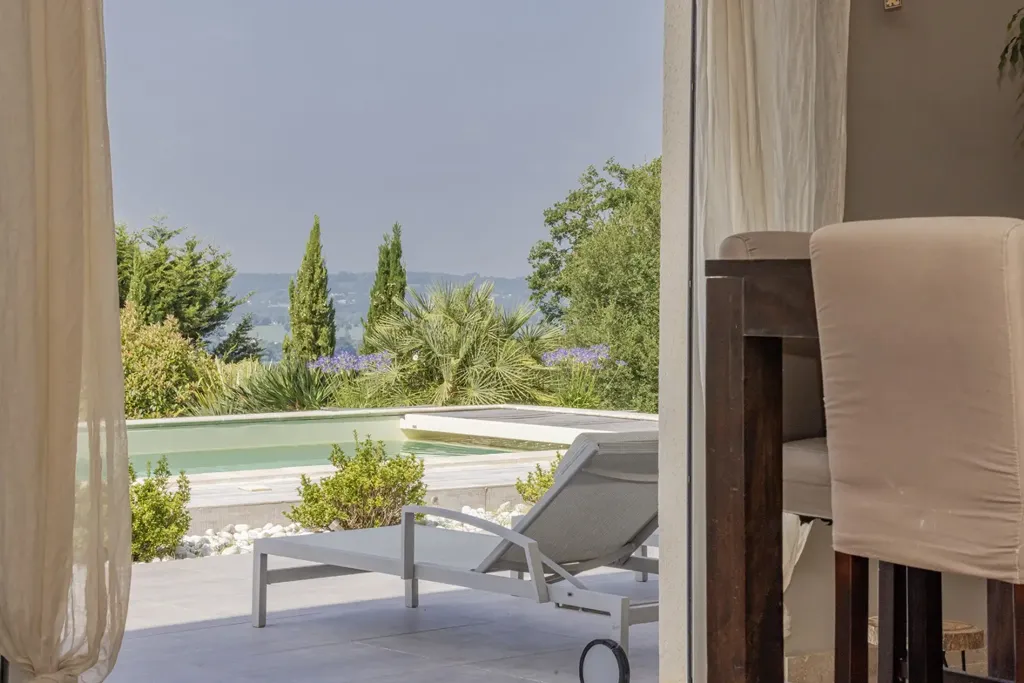 Terrasse - Maison Contemporaine avec Piscine au Nord de Pau