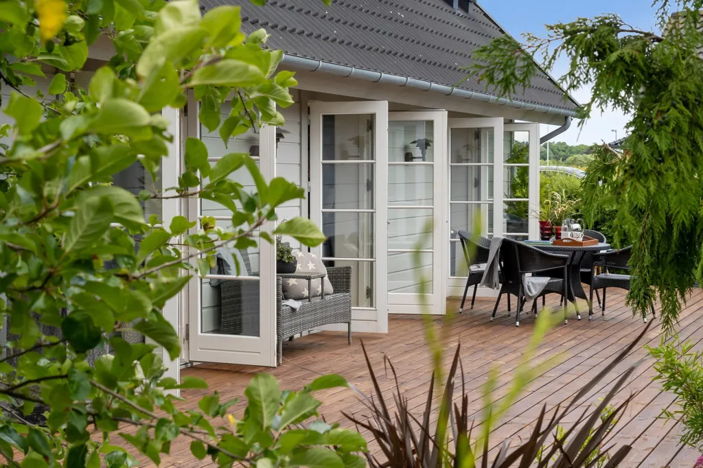 Terrasse - Villa with Terrace in Snave, Haarby