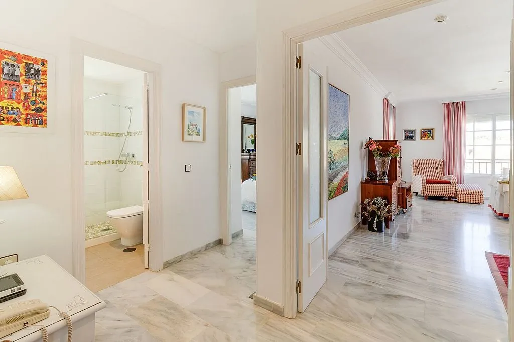 Entrée - T2 Apartment with Pool in Atalaya, Estepona