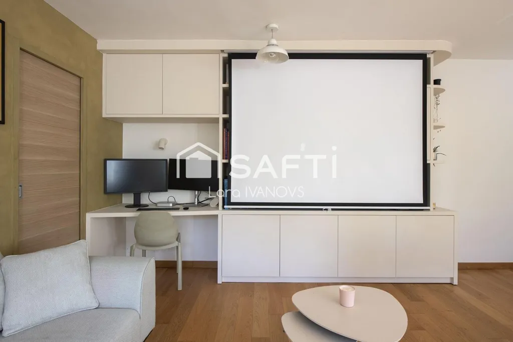 Séjour - Appartement Rénové avec Vue Dégagée près du RER A