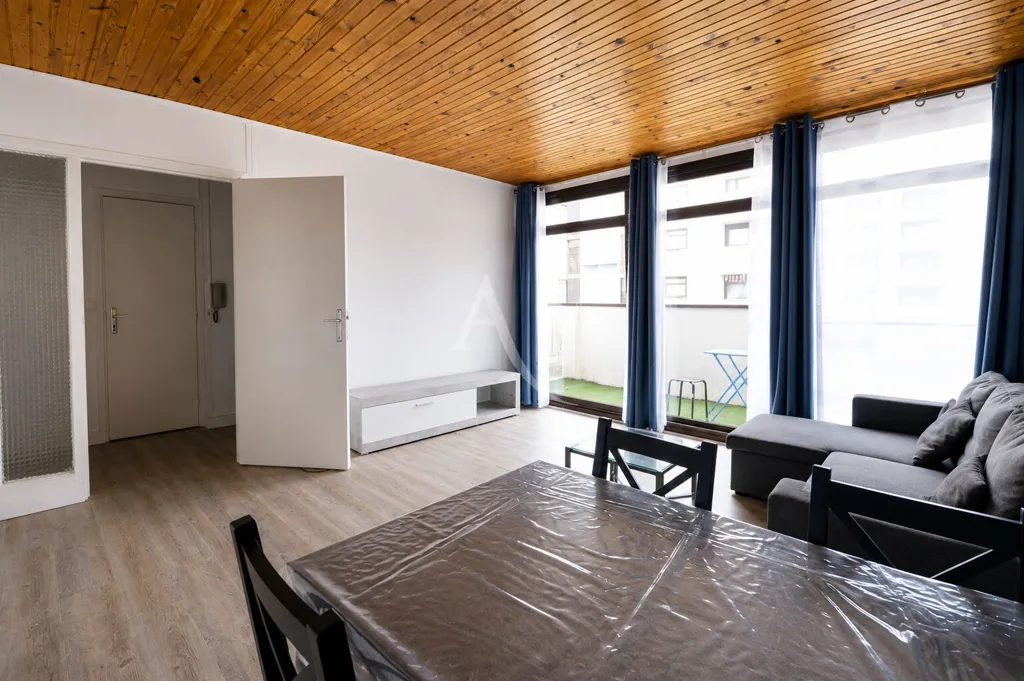 Söögituba - Meubled Flat with Balcony in Nanterre