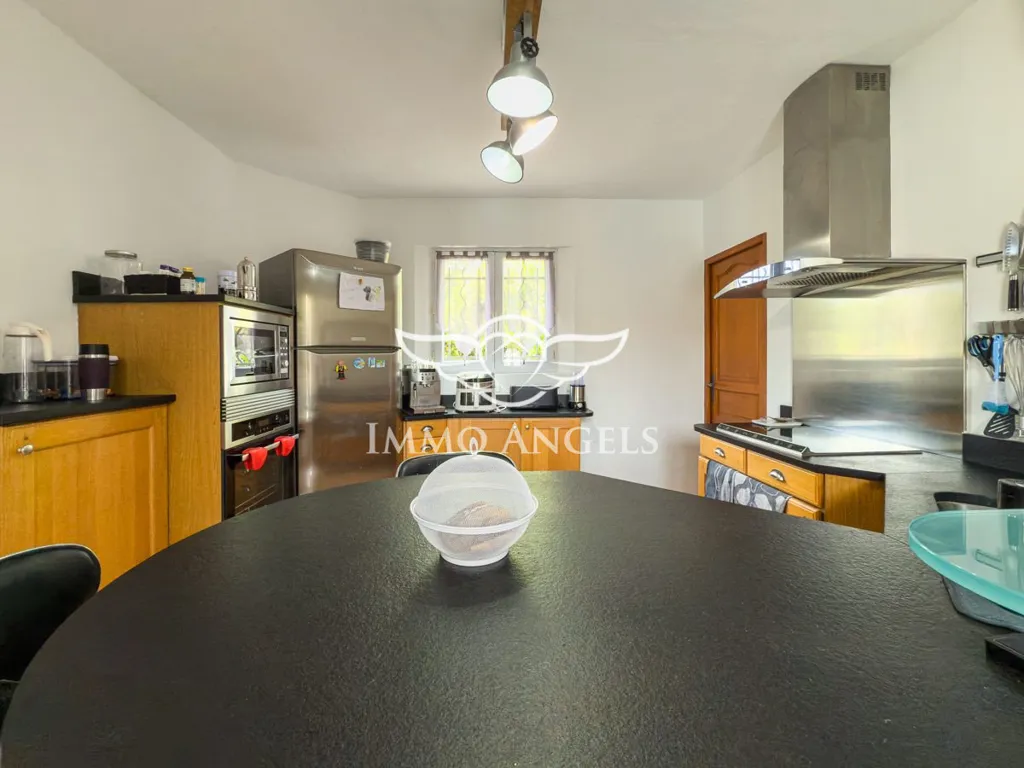 Kitchen - Ground Floor House with Pool in Quiet Area