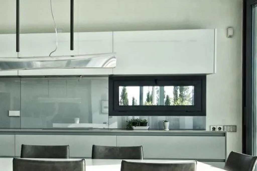 Söögituba - Contemporary Villa with Sea View in Benahavís