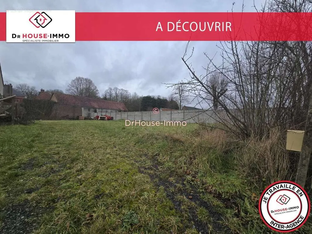 Aed - Constructible Plot with 17m Facade in Avricourt