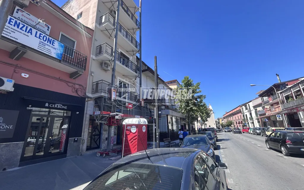 Esterno - Appartamento ristrutturato con balcone a Pomigliano D'Arco
