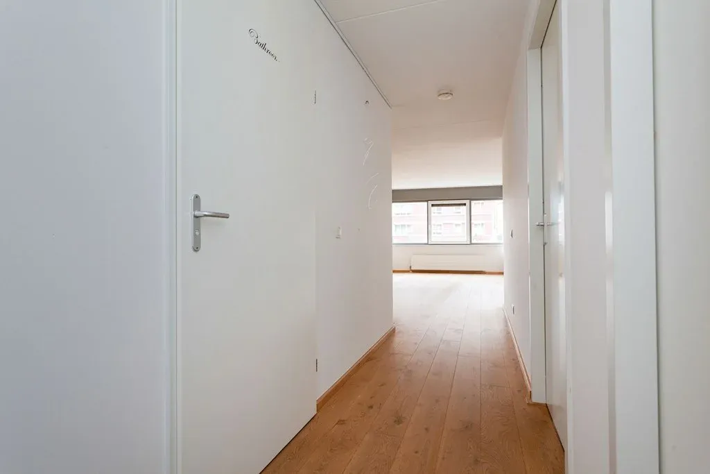 Entrée - Apartment with Parking in Rotterdam Kralingen