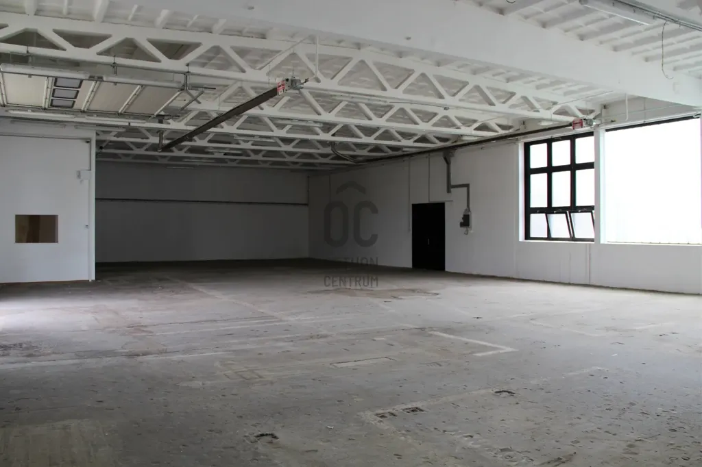 Pièces - Commercial Space with Utilities in Keszthely