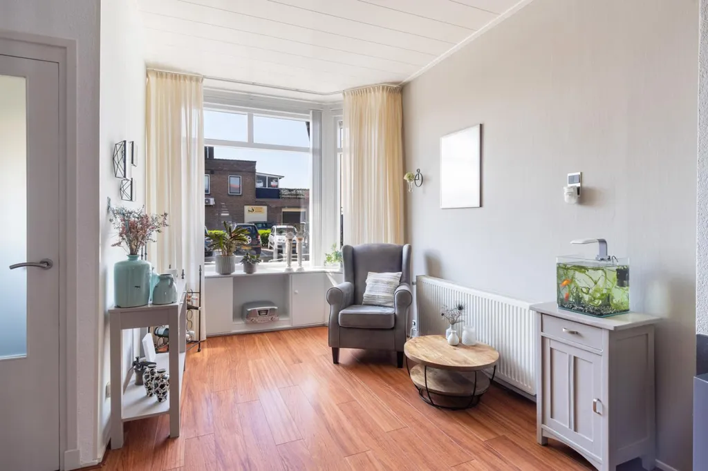 Entrée - Family Home with Garden in Gouda