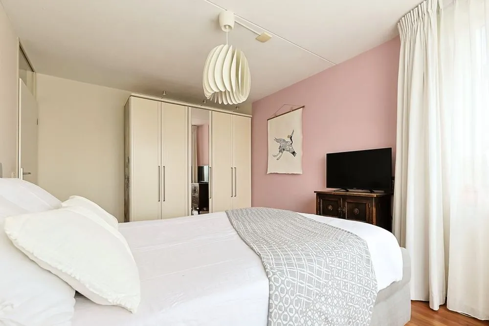 6-room house in Alphen Aan Den Rijn