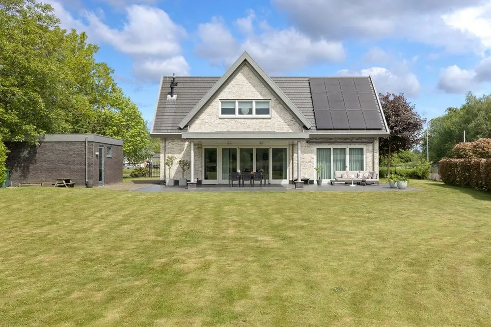 Välivaade - Eco-Friendly Villa with Solar Panels in Venlo