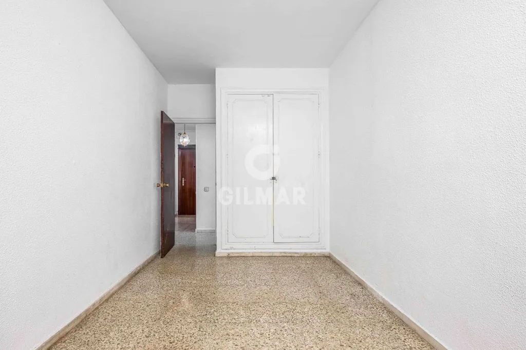 hallway_entrance