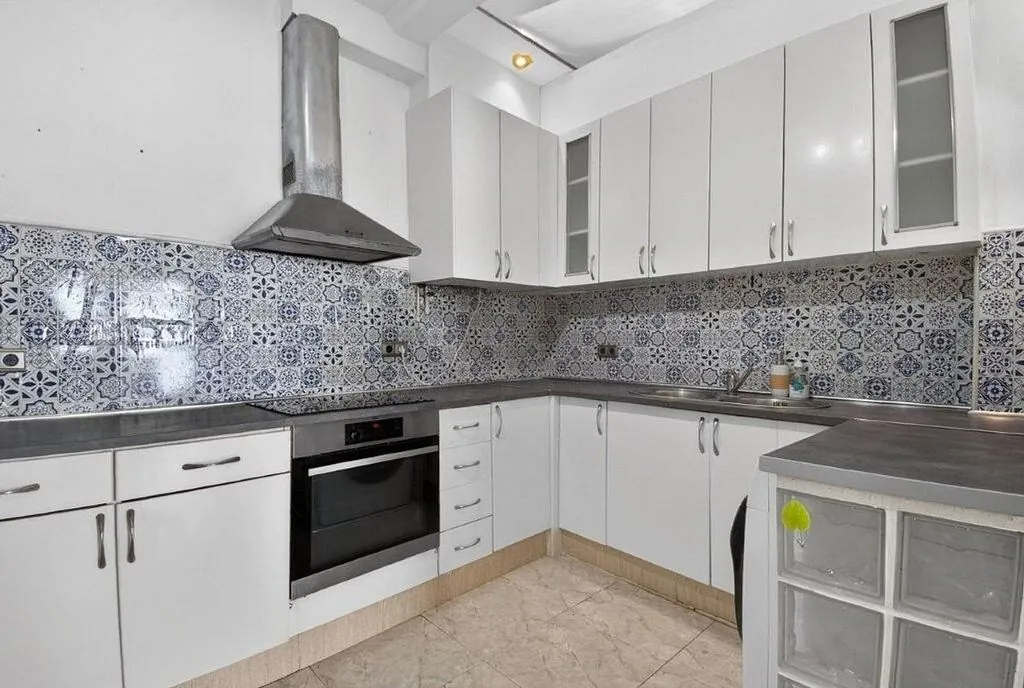 Kitchen - Terraced House with Pool in Torrevieja Centre