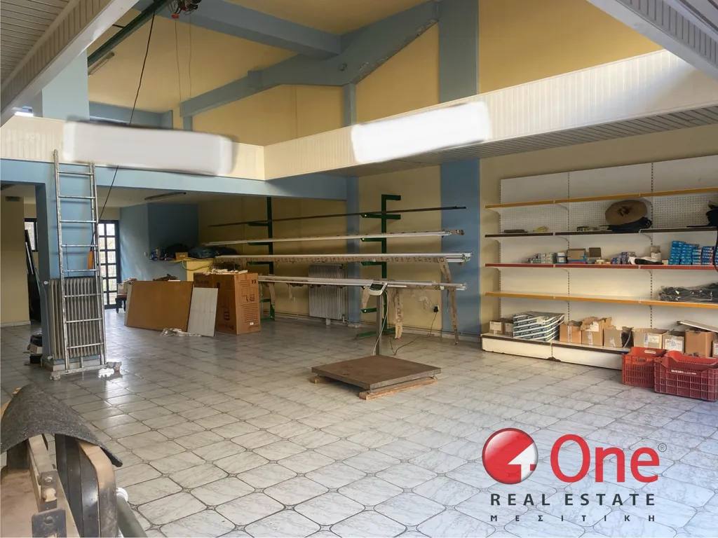 Stanze - Retail Space with Aluminium Joinery in Elefsina