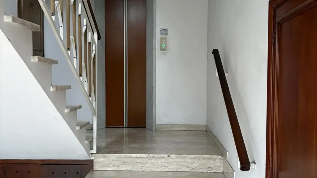Appartement 5 pièces à IT