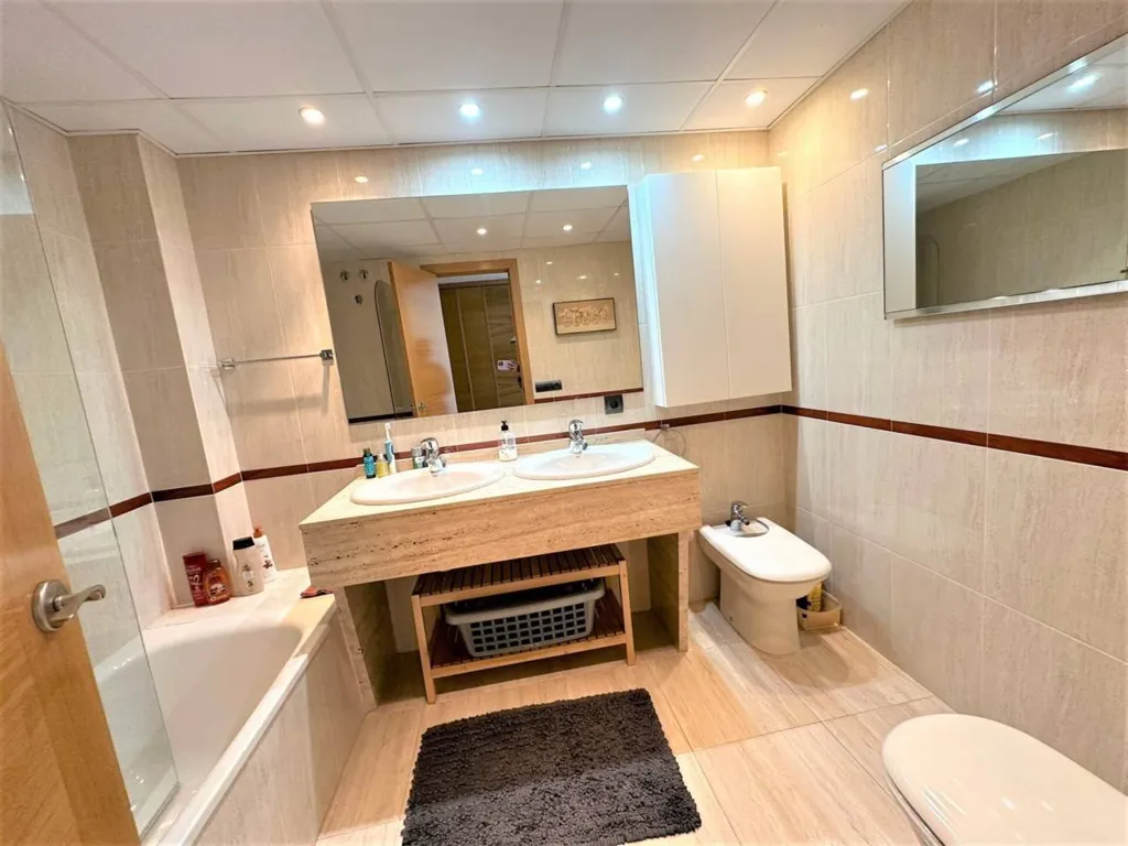 Salles de bain - Penthouse with Sea View in Benicarló
