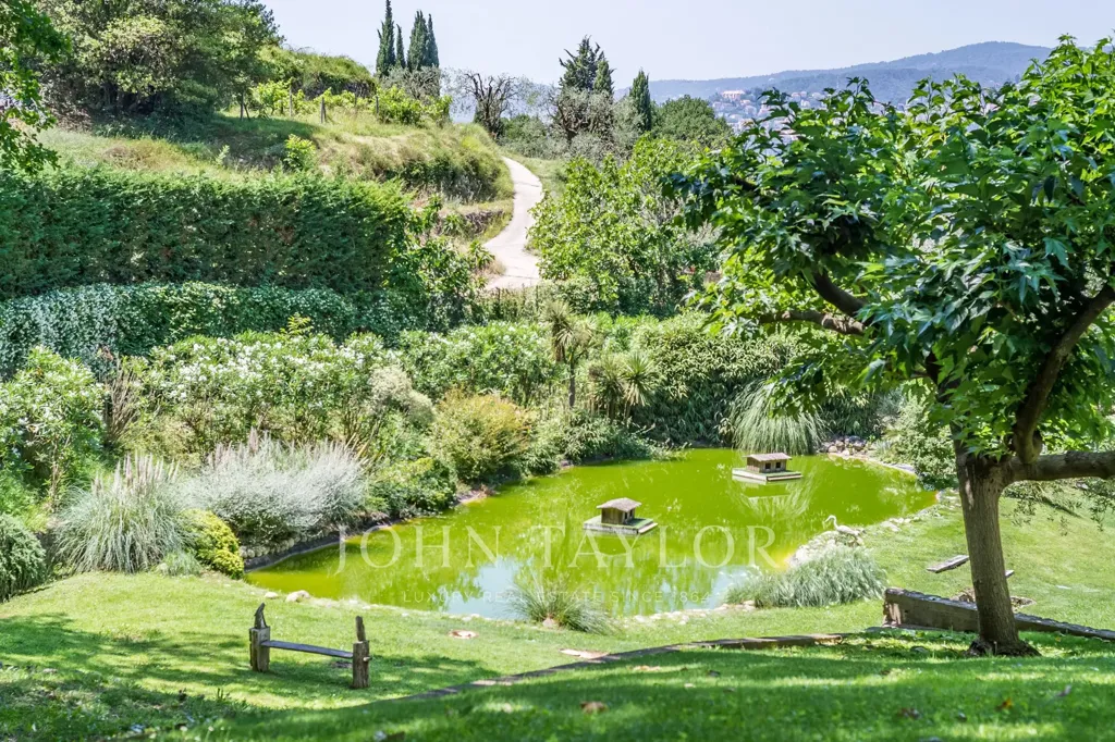 Jardin - Bastide Luxueuse avec Piscine à Grasse