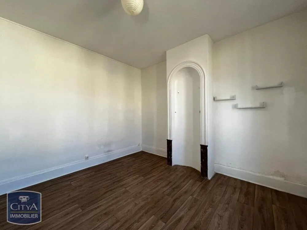 Toad - 3-Bedroom Apartment with Boulevard View in Nancy