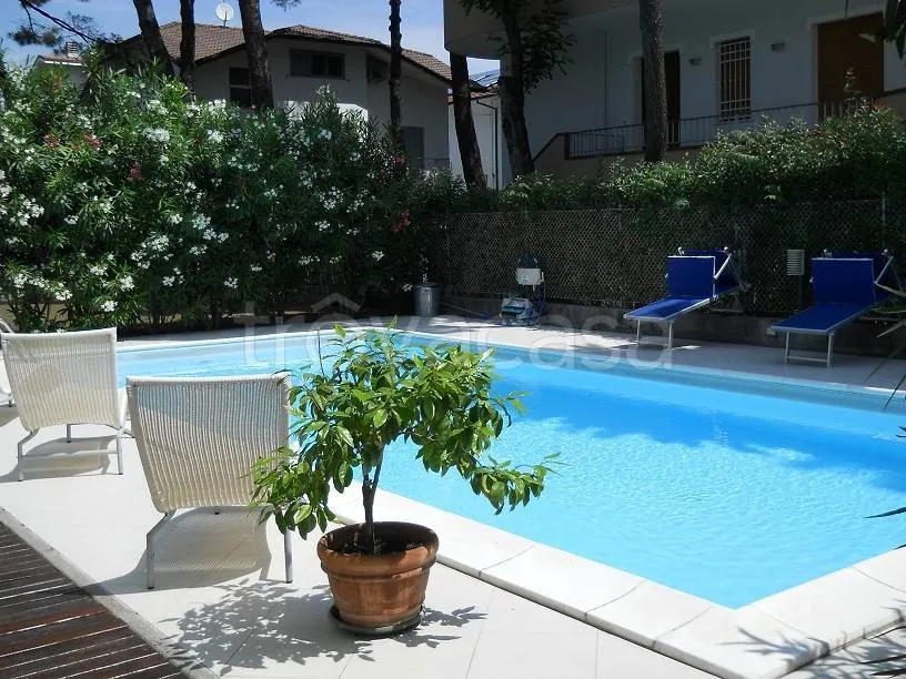 pool_area