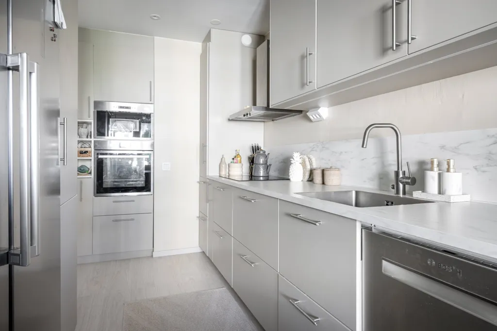Köök - Renovated Apartment with Balcony in Brf Hilda