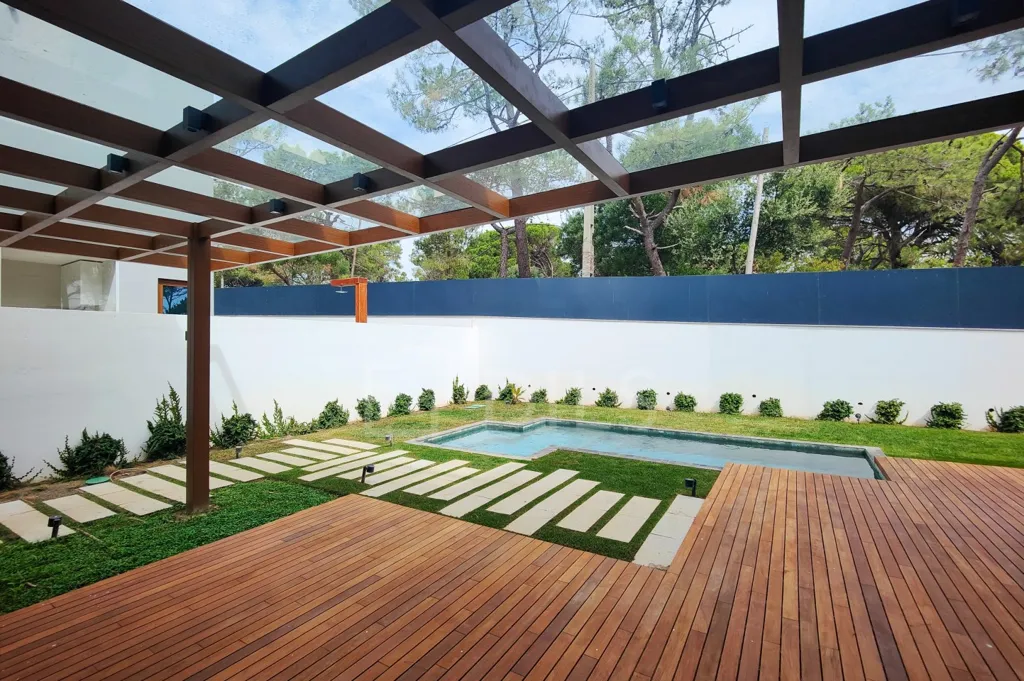 Piscina - 4-Bedroom House with Pool in Estoril