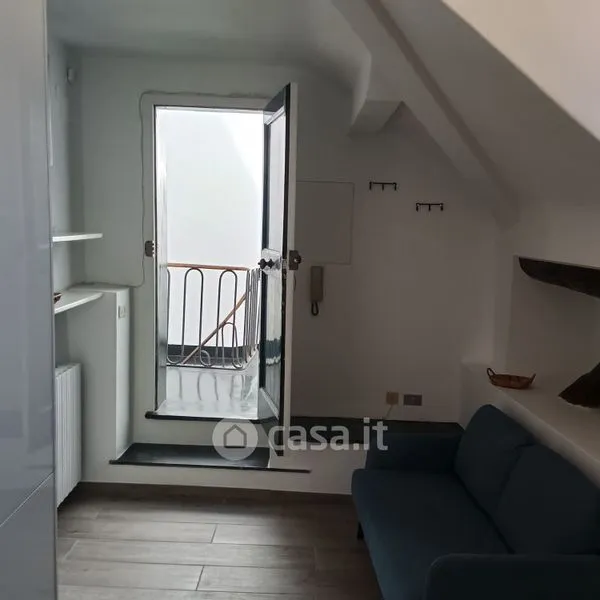 Séjour - Mansarded Studio in Historic Building, Genoa