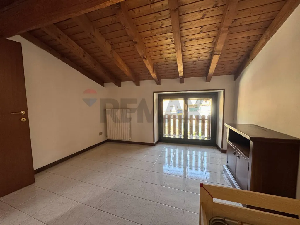 Rooms - Independent House with Private Courtyard in Gavardo