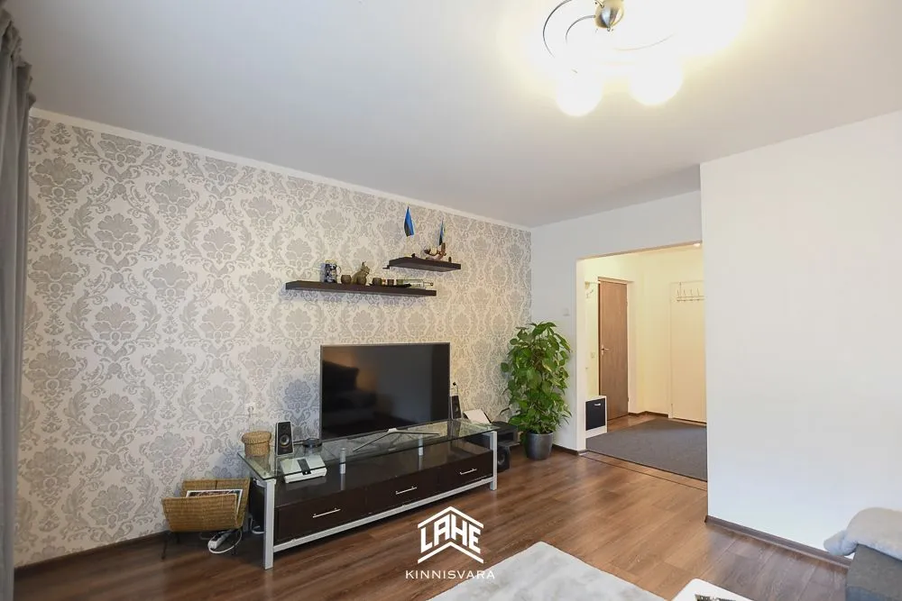Wohnzimmer - Renovated Apartment with Balcony in Kõrveküla
