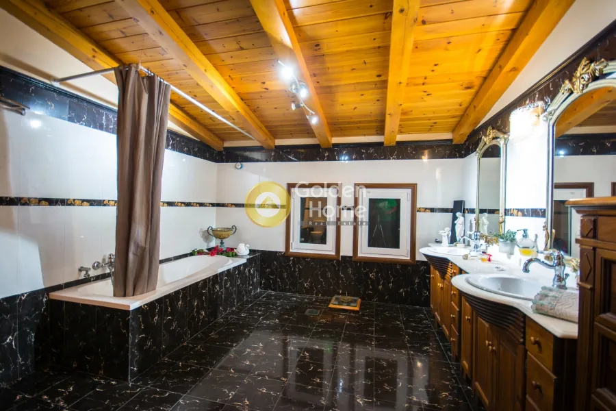 Vannitoad - Luxury Maisonette with Private Pool in Zante