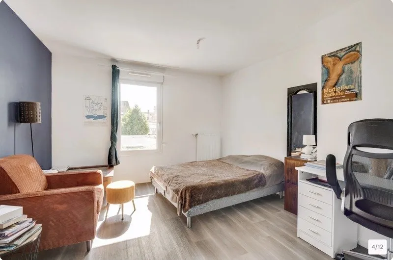 Magamistoad - 3-Bedroom Flat with Balcony in Bobigny