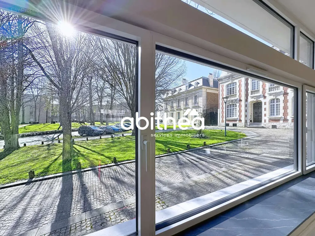 Toad - Luxury Renovated Apartment in Arras Prefecture