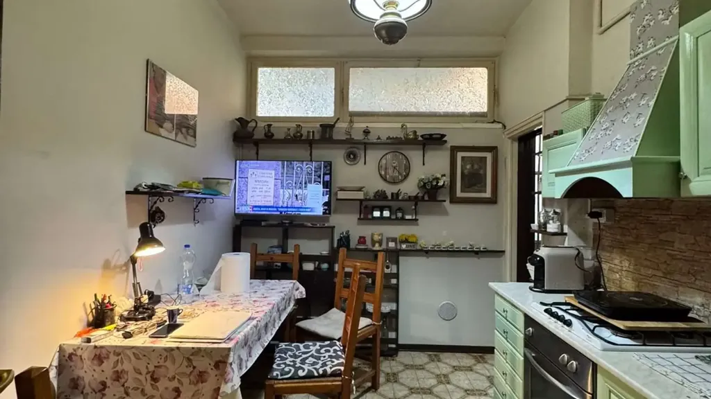 Cuisine - Spacious 3-Bedroom Flat in Borgo Pompilio, Mantova