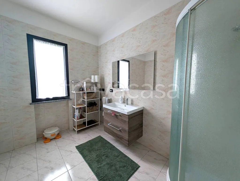 Salles de bain - Villa with Garden and Pool in Beinette
