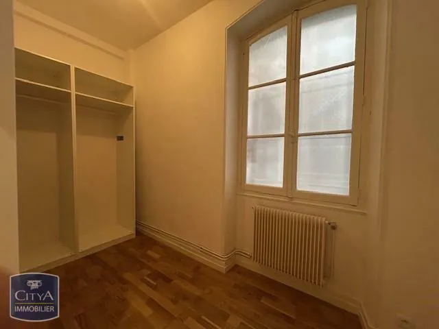 Toad - Spacious Flat with Balcony in Blois Centre