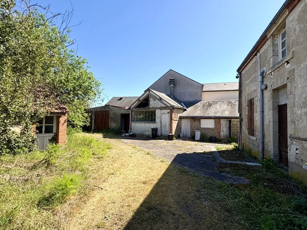 Jardin - Maison à Rénover avec Dépendances à Bouzy-la-Foret
