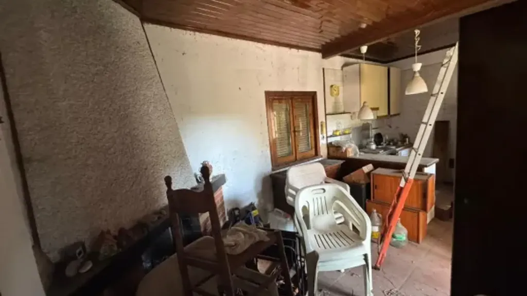 Kitchen - Rustic Villa with Garden in Rome