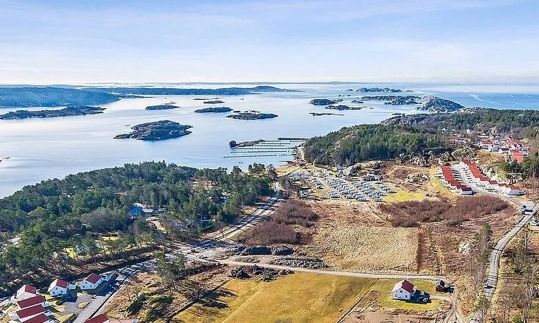 Villa with Garden on Lökholmen