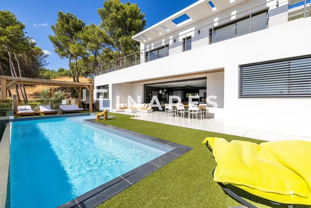 Bassein - Villa with Pool and Ascender in Marseille 11ème