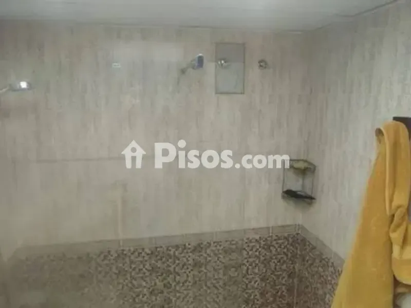 Bagni - Two-Bedroom Flat with Air Conditioning in Melilla