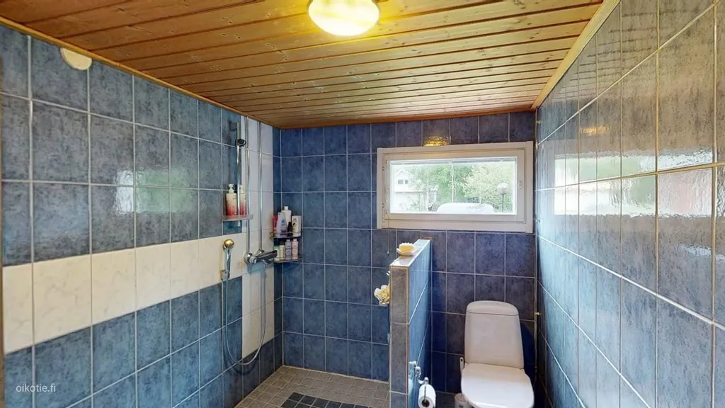 Salles de bain - Detached House with Garden in Tornio