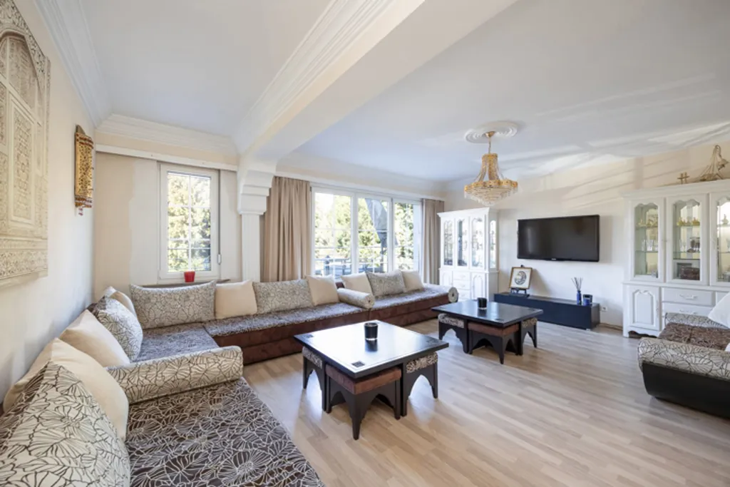 Living Room - Master House with Garden in Antwerp Deurne