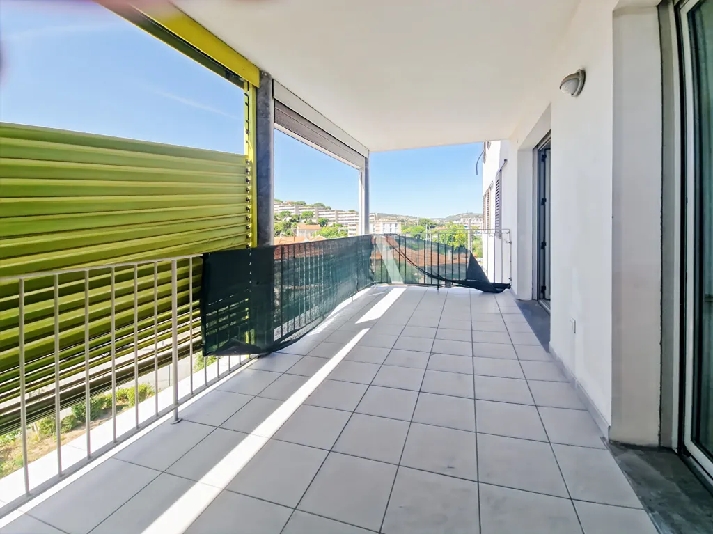 Balcony - Flat with Terrace in Marseille 13015
