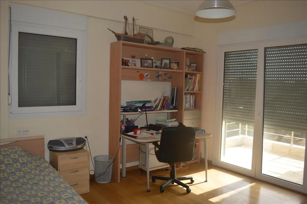 Appartement 6 pièces à Loutraki