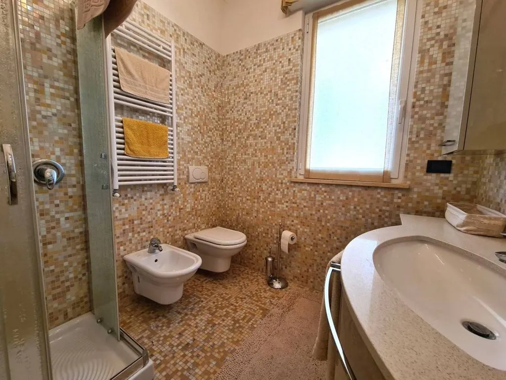 Salles de bain - Luxury Penthouse with Panoramic View in Albenga
