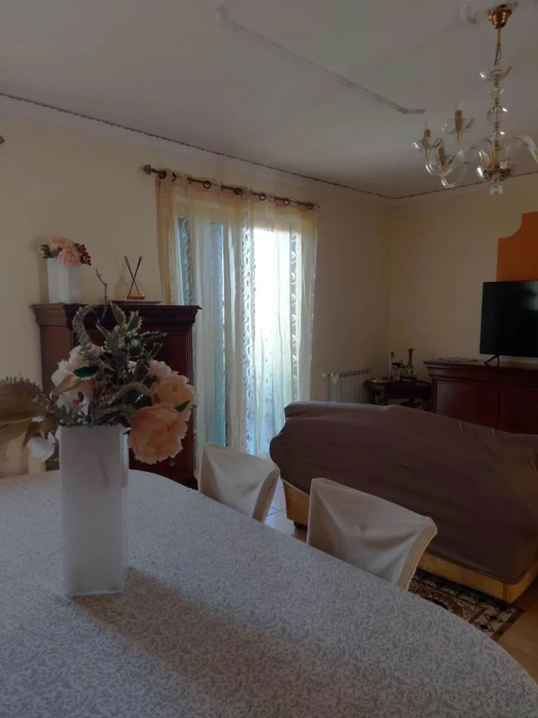 Salle à manger - Semi-detached Villa with Panoramic Views in Messina